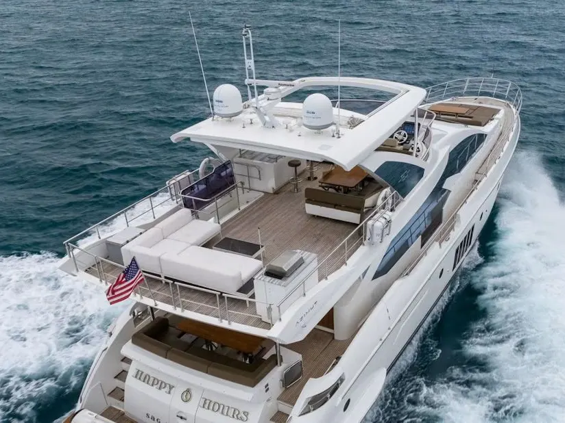 Stern view underway