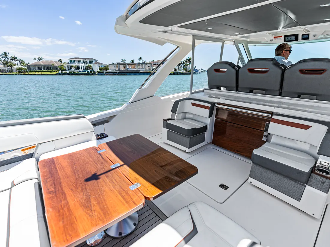 Cockpit with teak table and helm seating