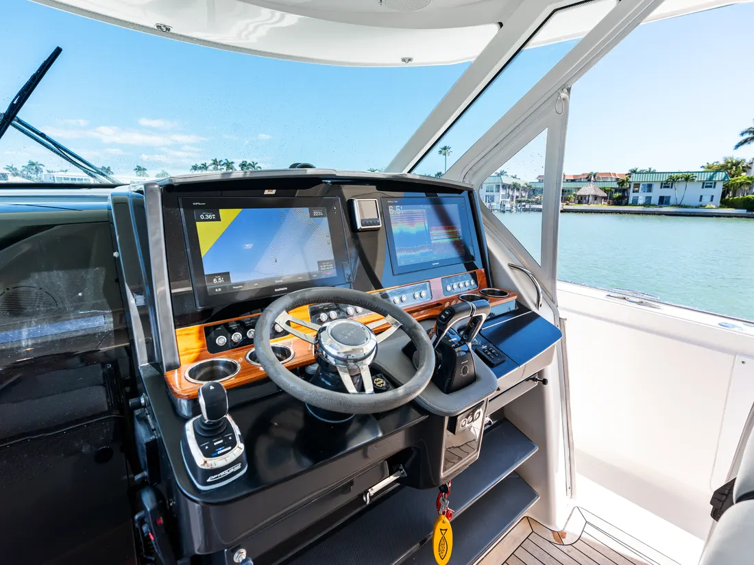 Helm with dual displays